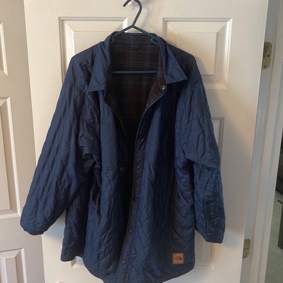 Men’s North Face reversible coat - Picture 5 of 6